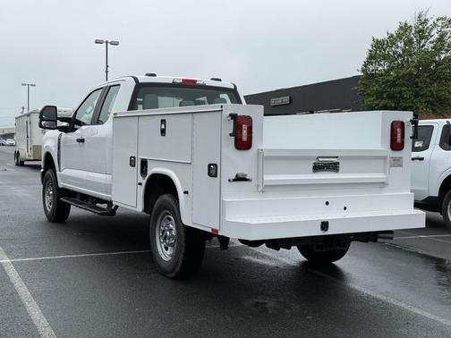 2025 Ford F-250 XL