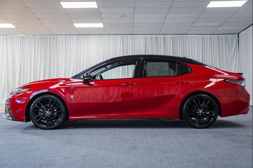 Supersonic Red/Midnight Black Metallic 2021 Toyota Camry XSE