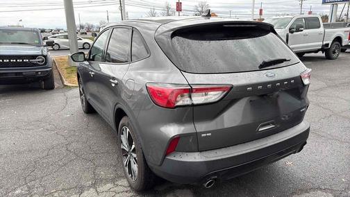 2021 Ford Escape SE