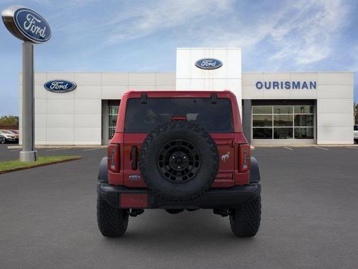 RUBY RED MET TNTD CLEARCOAT 2026 Ford Bronco Badlands