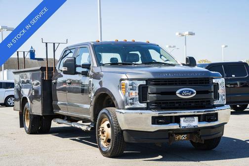 MAGNETIC 2018 Ford F-350 XL