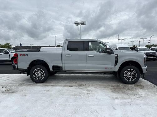 AVALANCHE 2026 Ford F-350 Platinum