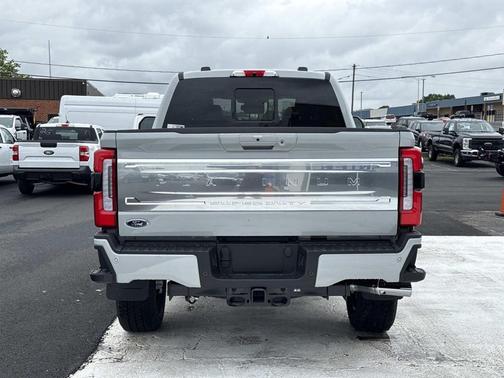 AVALANCHE 2026 Ford F-350 Platinum