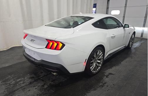 OXFORD WHITE 2024 Ford Mustang GT Premium