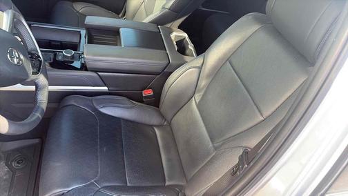 2024 Toyota Tundra Hybrid Platinum