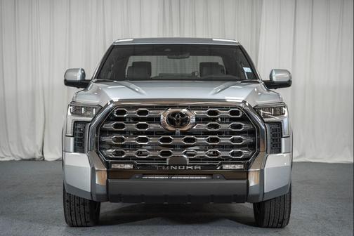 2024 Toyota Tundra Hybrid Platinum