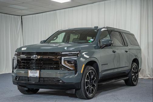 Cypress Gray 2025 Chevrolet Suburban RST