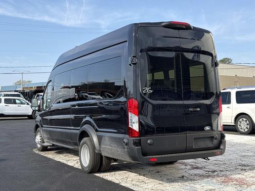 AGATE BLACK METALLIC 2026 Ford Transit-350 XL