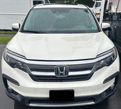 White Diamond Pearl 2019 Honda Pilot EX-L