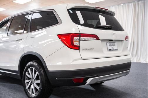White Diamond Pearl 2019 Honda Pilot EX-L