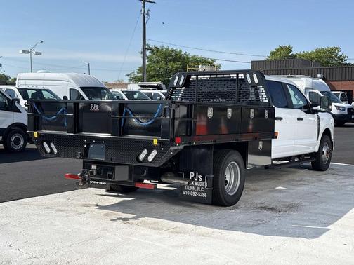 OXFORD WHITE 2026 Ford F-350 XL