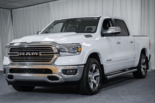 Bright White Clearcoat 2022 RAM 1500 Laramie