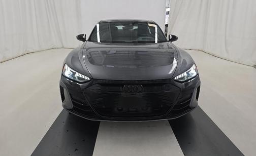 2022 Audi RS e-tron GT quattro