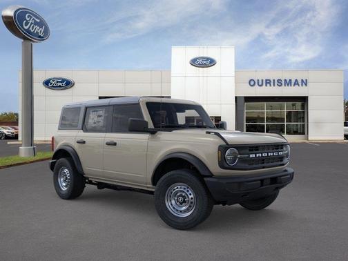 Desert Sand 2026 Ford Bronco Base