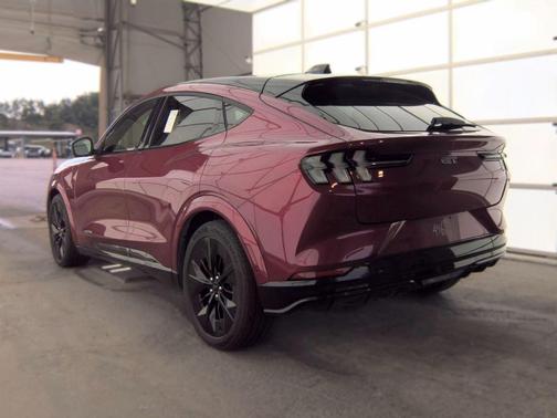 Molten Magenta Metallic Tinted Clearcoat 2025 Ford Mustang Mach-E GT