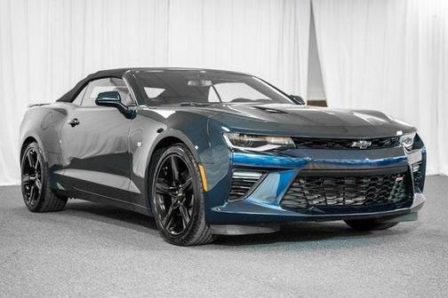 Photo 2 of 42 of 2016 Chevrolet Camaro 1SS