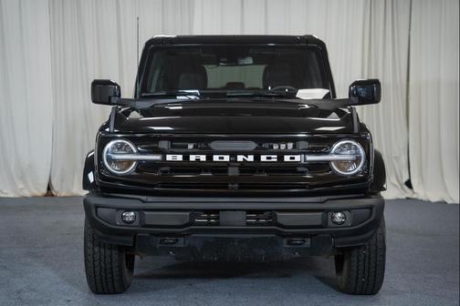 SHADOW BLACK 2025 Ford Bronco Outer Banks