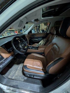 2022 Nissan Pathfinder Platinum 4WD