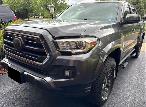 Magnetic Gray Metallic 2018 Toyota Tacoma SR5