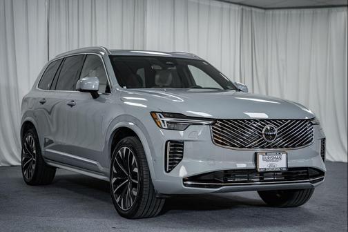 2025 Volvo XC90 Plug-In Hybrid T8 Ultra 6-Seater