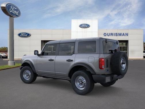 CARBONIZED GRAY METALLIC 2026 Ford Bronco Base