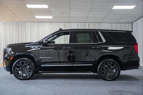 Onyx Black 2024 GMC Yukon Denali
