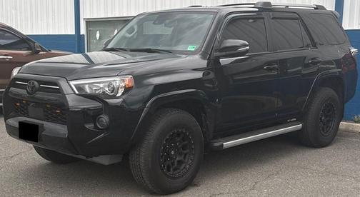 Midnight Black Metallic 2024 Toyota 4Runner SR5 Premium