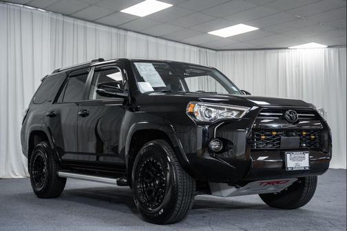 Midnight Black Metallic 2024 Toyota 4Runner SR5 Premium