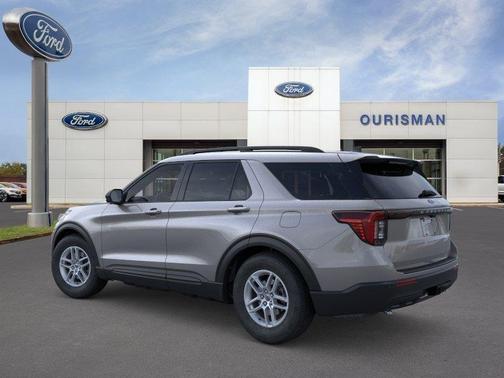 Carbonized Gray Metallic 2026 Ford Explorer Active