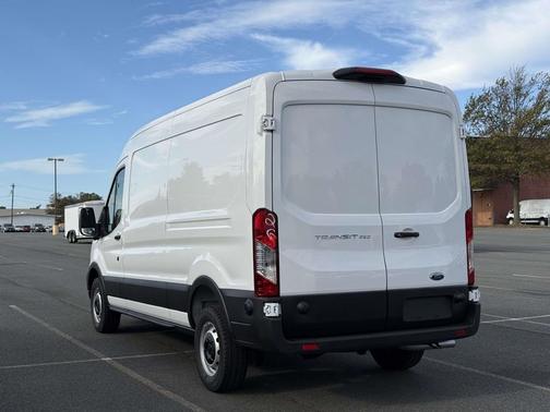 2025 Ford Transit-250 Base