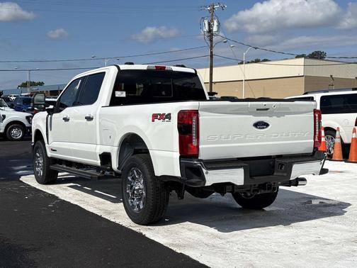 STAR WHITE 2026 Ford F-350 Lariat