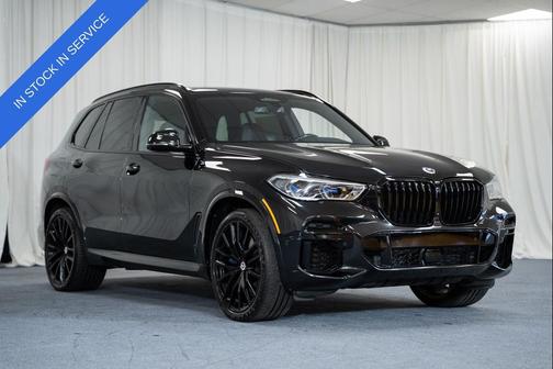 Black Sapphire Metallic 2022 BMW X5 M50i