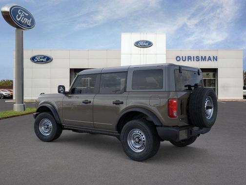 2025 Ford Bronco Base