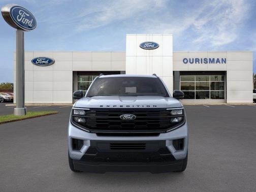 Glacier Gray Metallic Tri-Coat 2026 Ford Expedition Max Platinum