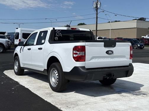 OXFORD WHITE 2026 Ford Maverick XL