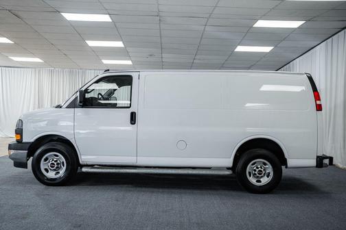 2024 GMC Savana 2500 Work Van