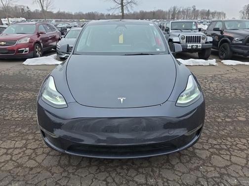 2024 Tesla Model Y Long Range Dual Motor All-Wheel Drive