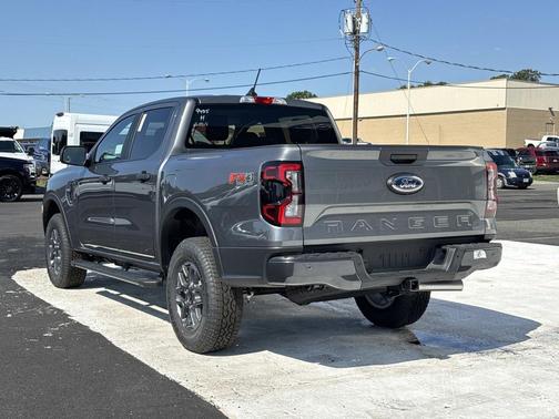 CARBONIZED GRAY METALLIC 2026 Ford Ranger XLT