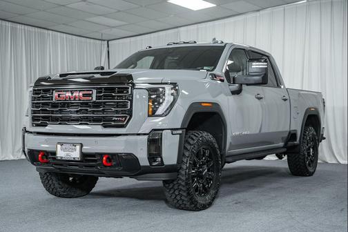 2025 GMC Sierra 2500 AT4
