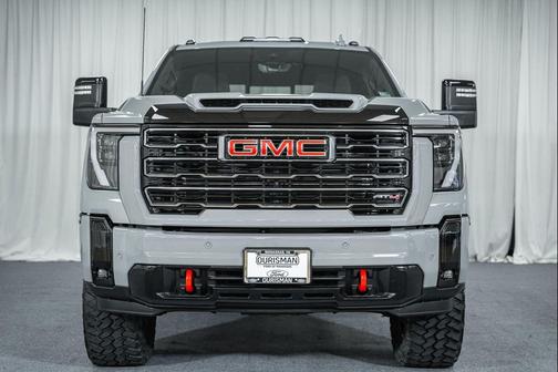 2025 GMC Sierra 2500 AT4