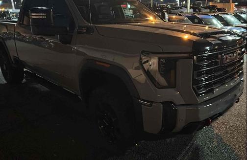 2025 GMC Sierra 2500 AT4
