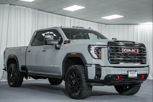 2025 GMC Sierra 2500 AT4
