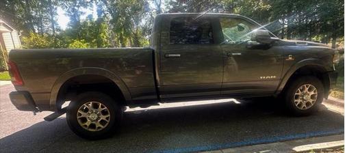 2021 RAM 2500 Laramie Crew Cab 4x4 6'4' Box