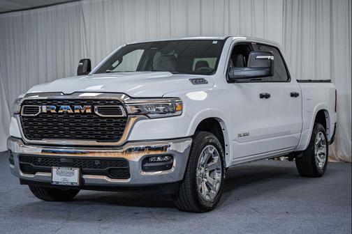 Bright White Clearcoat 2025 RAM 1500 Big Horn/Lone Star