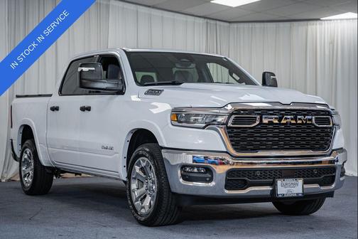 Bright White Clearcoat 2025 RAM 1500 Big Horn/Lone Star
