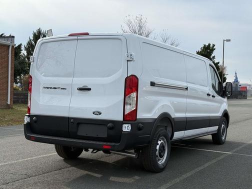 2026 Ford Transit-250 Base