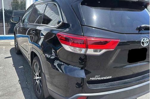 2018 Toyota Highlander SE