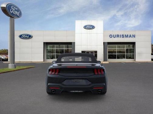 2025 Ford Mustang EcoBoost