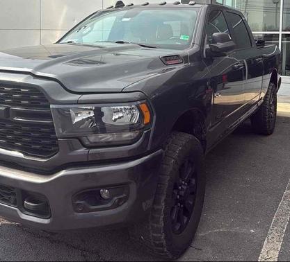 2022 RAM 3500 Big Horn Crew Cab 4x4 6'4' Box