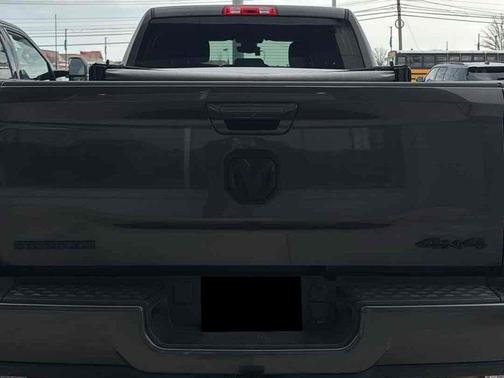 2022 RAM 3500 Big Horn Crew Cab 4x4 6'4' Box